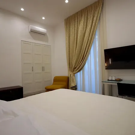 Relais Santa Lucia Sul Mare, Guest house Naples
