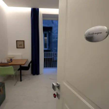 Relais Santa Lucia Sul Mare, * Naples
