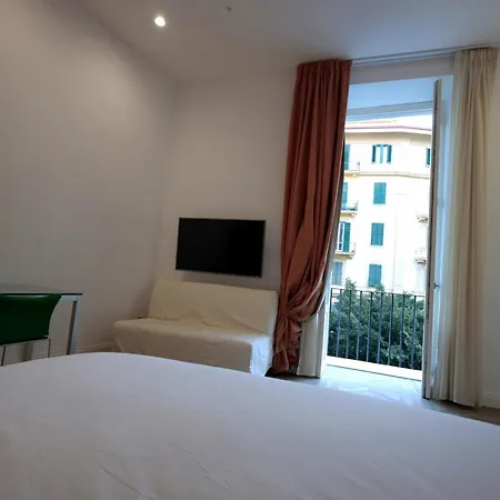 Relais Santa Lucia Sul Mare, * Napoli