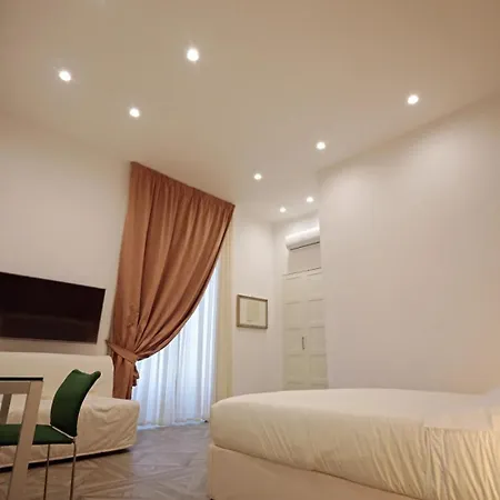 Relais Santa Lucia Sul Mare, Guest house Naples