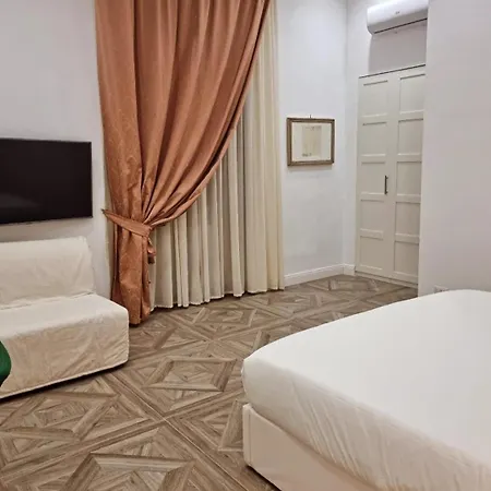 Relais Santa Lucia Sul Mare, Naples